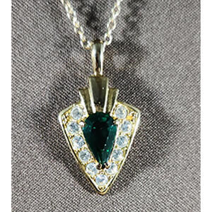 Gorgeous Fashion Necklace, Bold Green Crystal in Gold Tone Setting, 18 in.